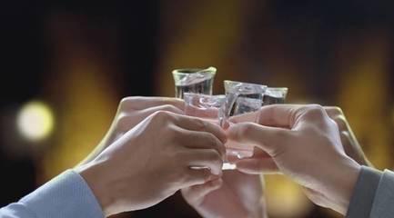 如果你從不喝酒會發生什么?也許收拾殘局的就是你。